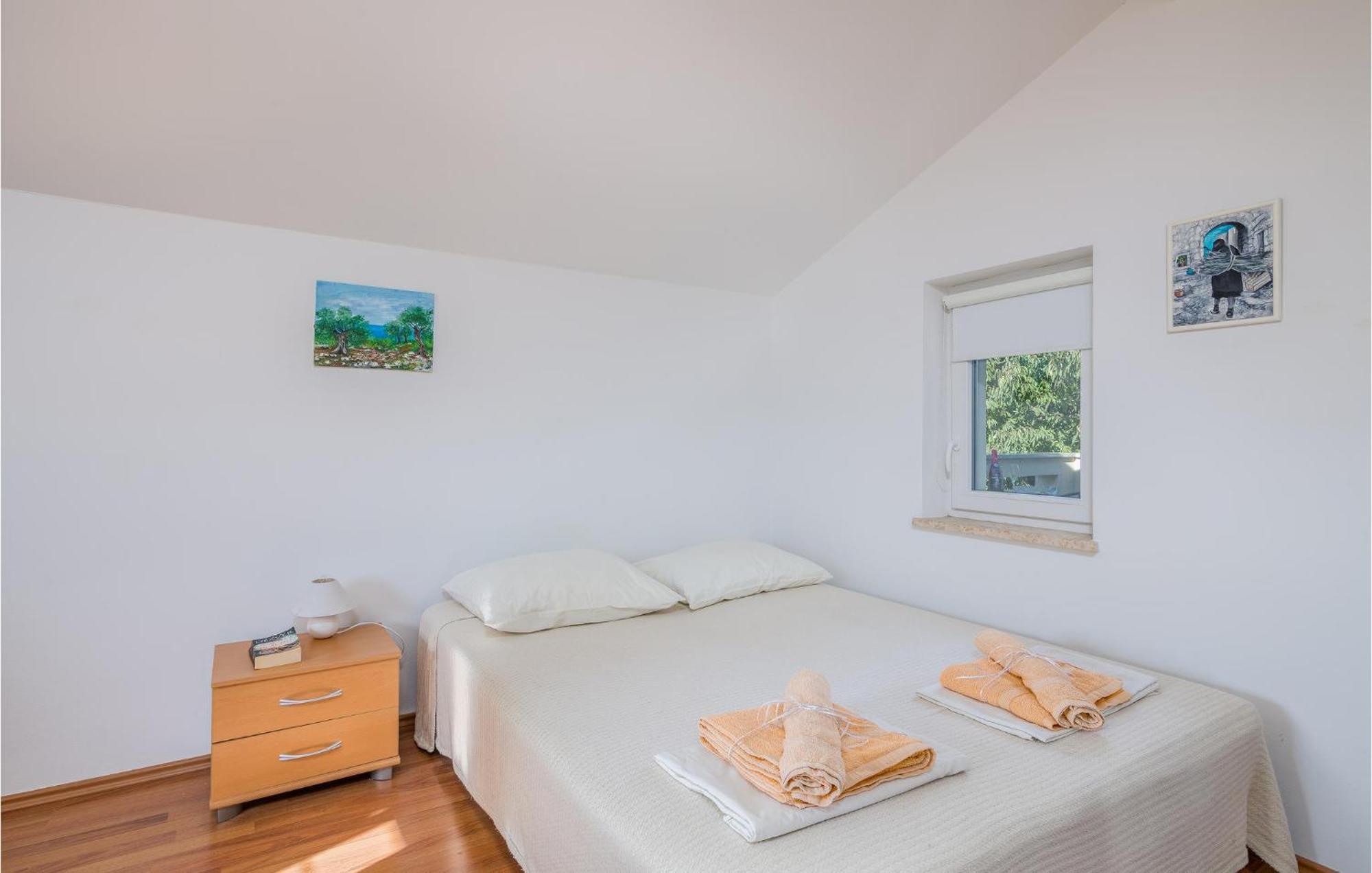 Cozy Apartment In Malinska Dubasnica With Wifi Esterno foto