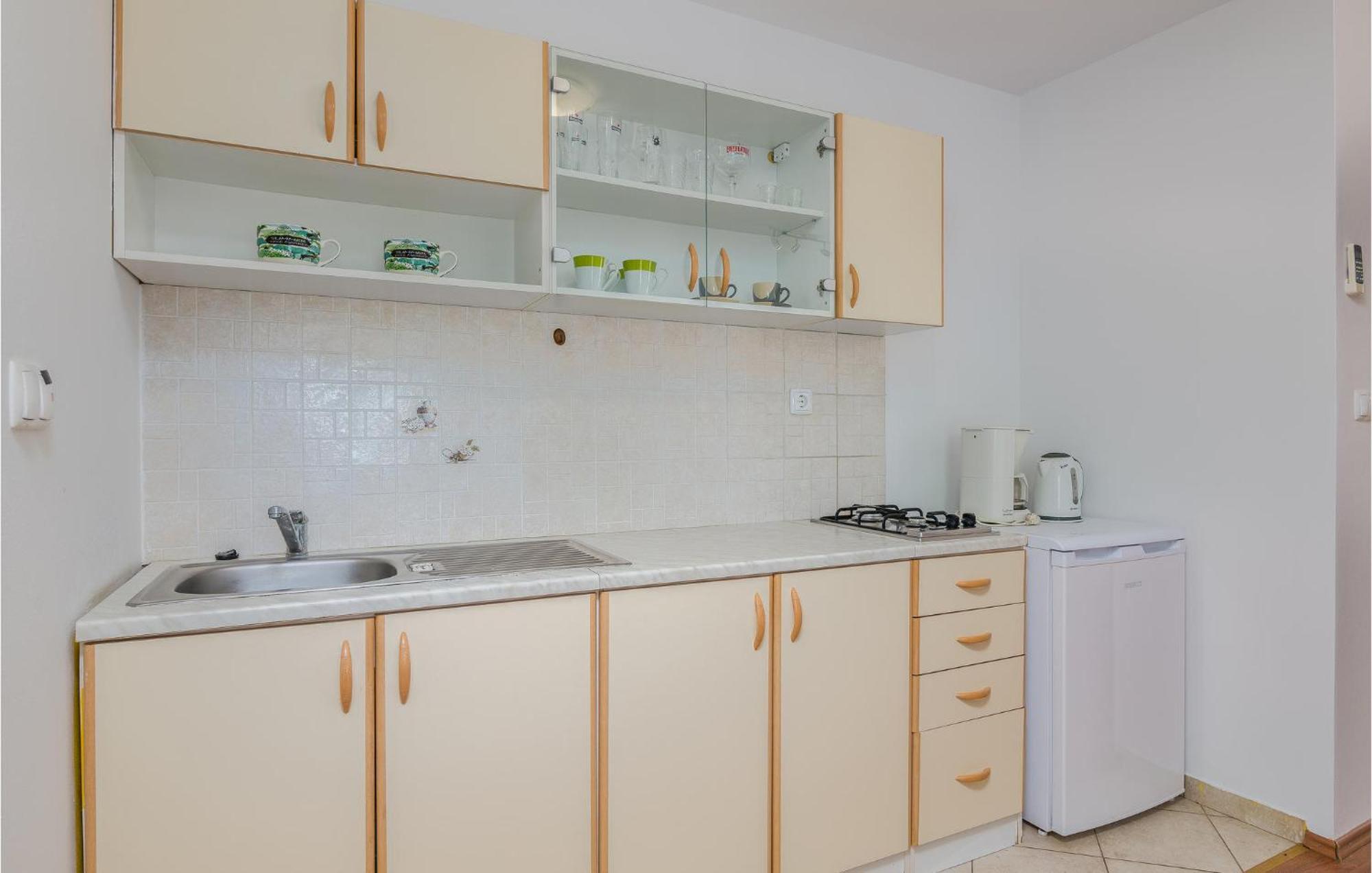Cozy Apartment In Malinska Dubasnica With Wifi Esterno foto